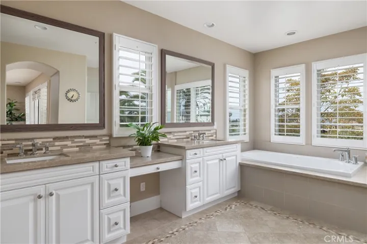 4461 Oceanridge Drive, Huntington Beach, California 92649