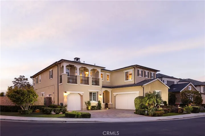 4461 Oceanridge Drive, Huntington Beach, California 92649