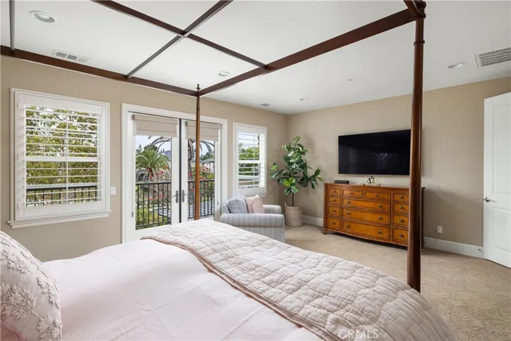 4461 Oceanridge Drive, Huntington Beach, California 92649