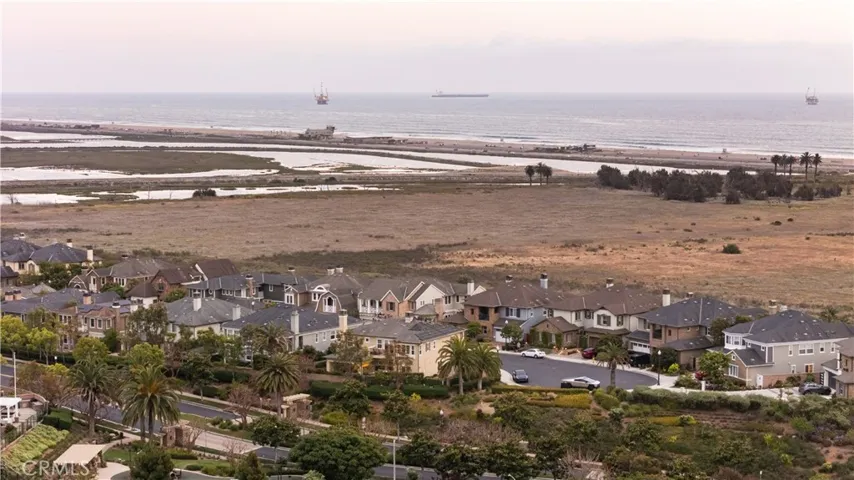 4461 Oceanridge Drive, Huntington Beach, California 92649