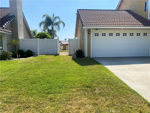 10691 Hill Grass Drive, Moreno Valley, California 92557