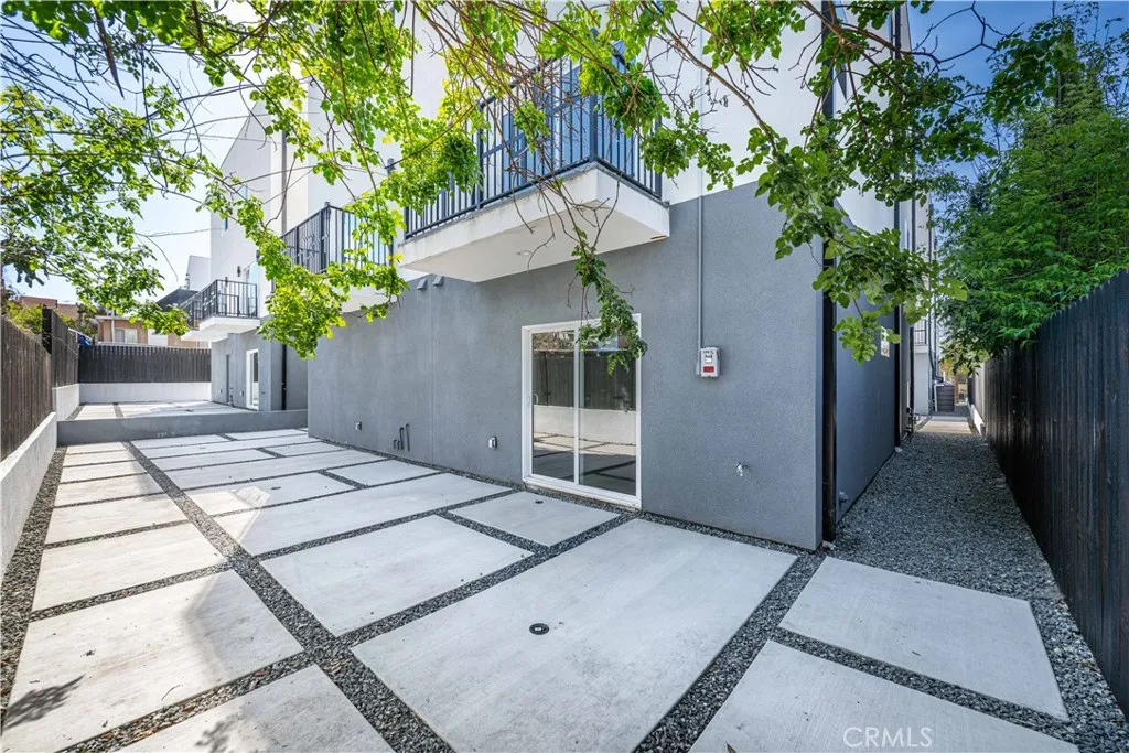 642 N Boyle Avenue, Los Angeles, California 90033 home-pic-10