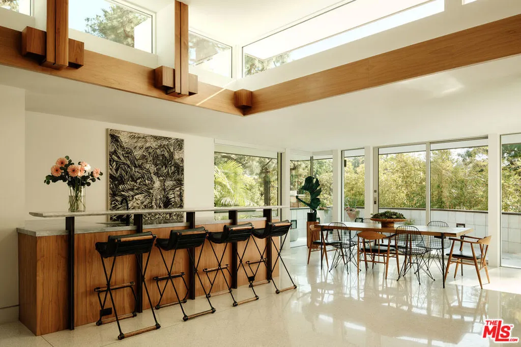 1061 Loma Vista Drive, Beverly Hills, California 90210 home-pic-7
