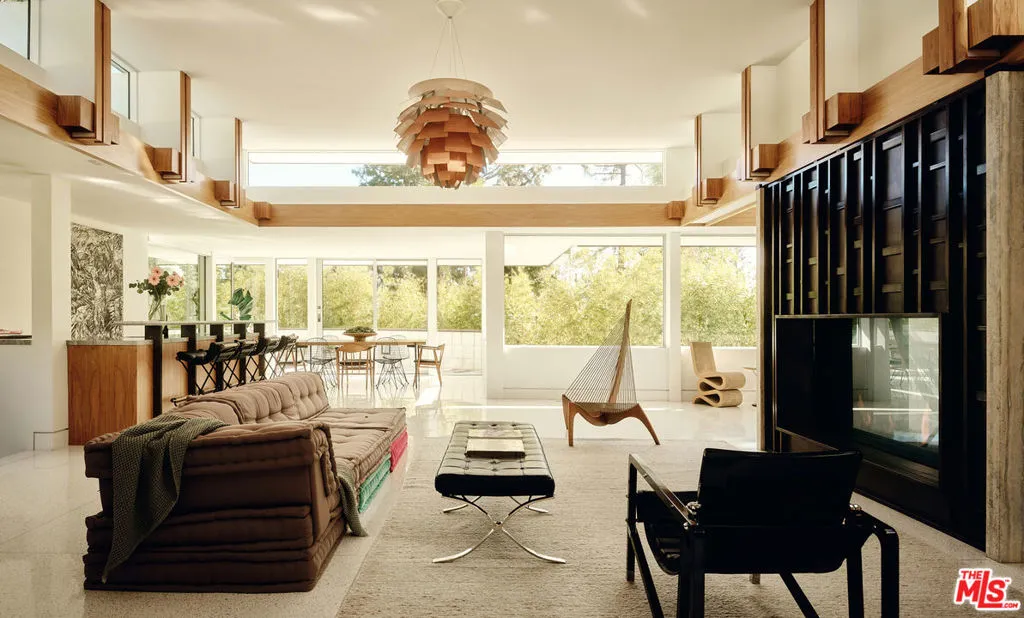 1061 Loma Vista Drive, Beverly Hills, California 90210 home-pic-3