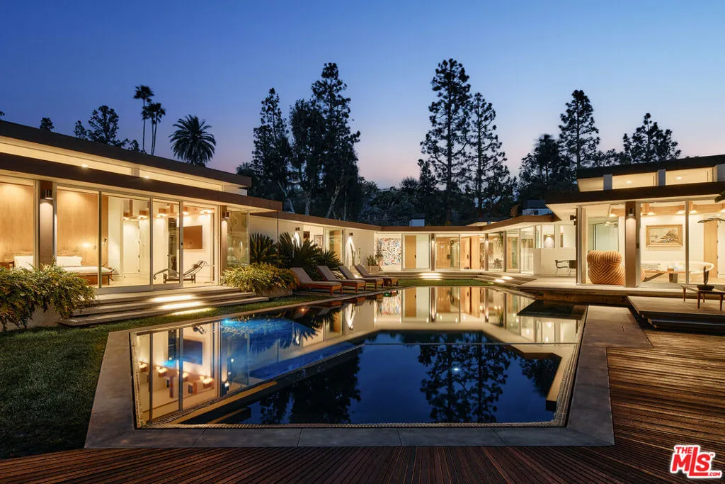 1061 Loma Vista Drive, Beverly Hills, California 90210 home-pic-0