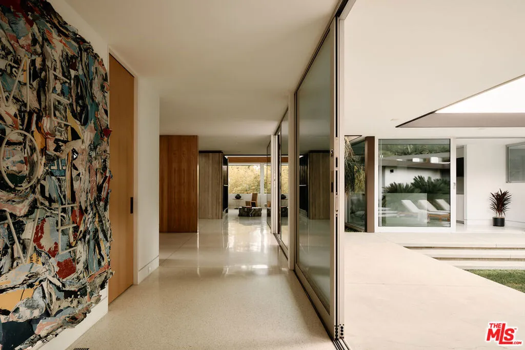 1061 Loma Vista Drive, Beverly Hills, California 90210 home-pic-10