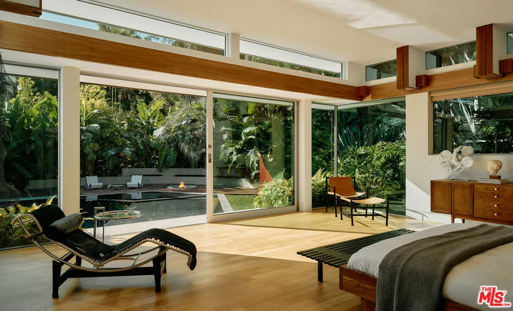 1061 Loma Vista Drive, Beverly Hills, California 90210 home-pic-15
