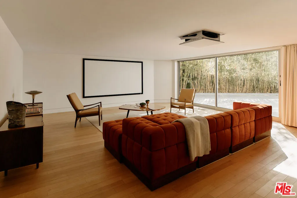 1061 Loma Vista Drive, Beverly Hills, California 90210 home-pic-22