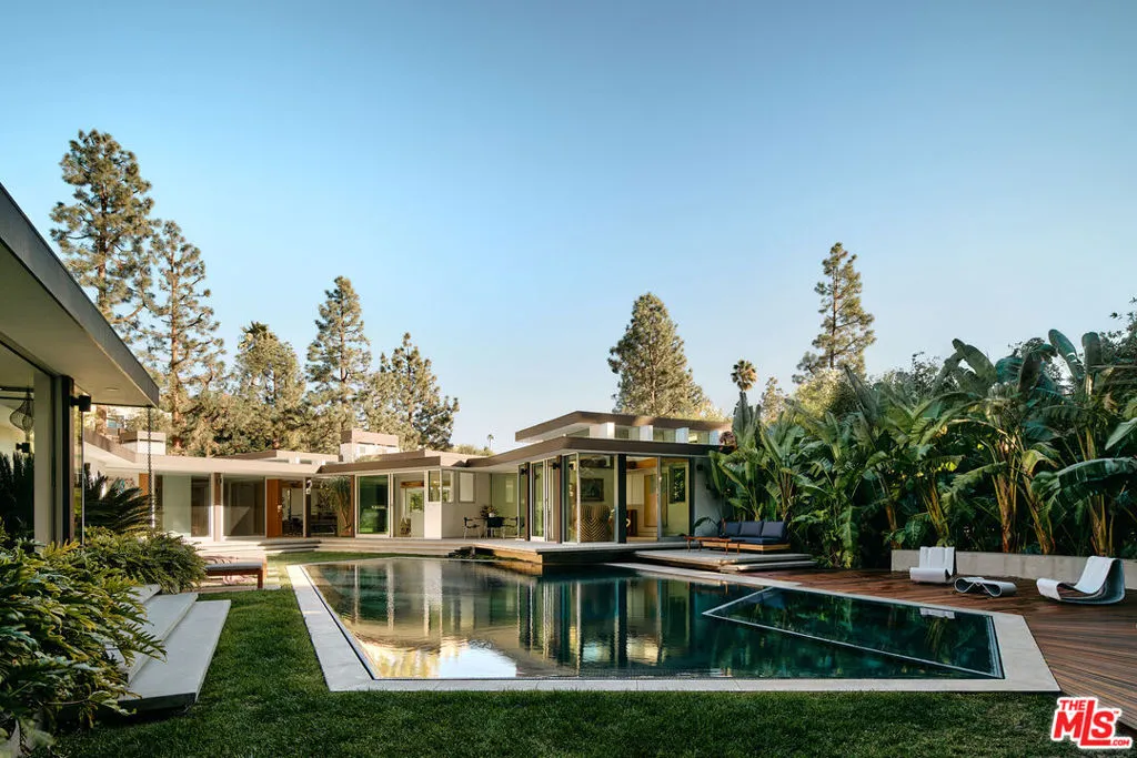 1061 Loma Vista Drive, Beverly Hills, California 90210 home-pic-11