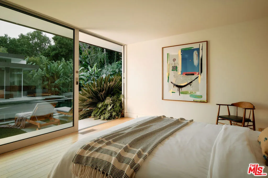 1061 Loma Vista Drive, Beverly Hills, California 90210 home-pic-21