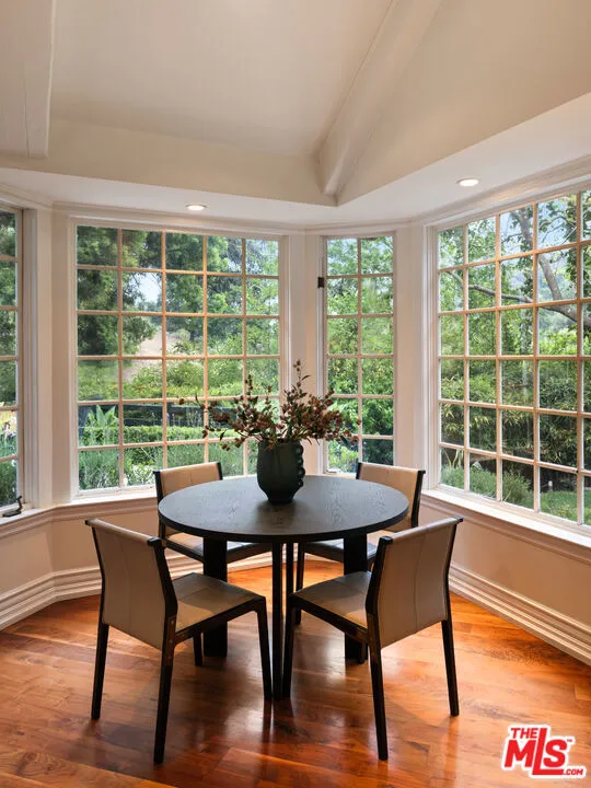 2576 Benedict Canyon Drive, Beverly Hills, California 90210 home-pic-7