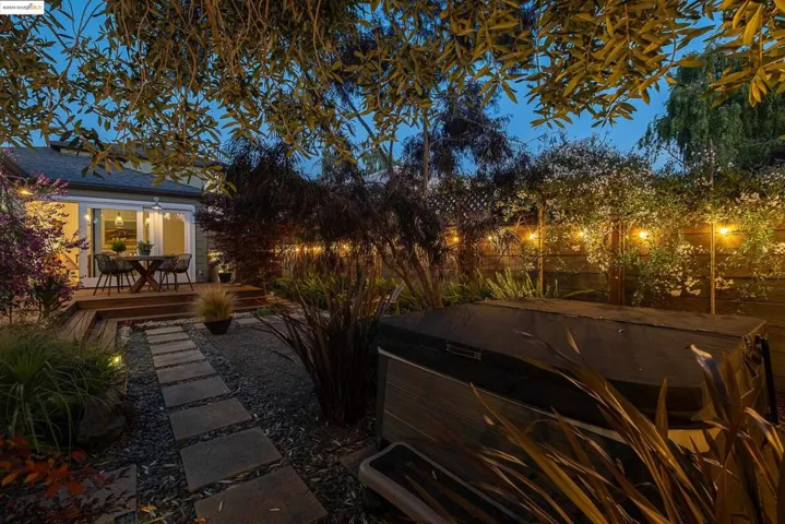 724 Santa Fe Ave, Albany, California 94706