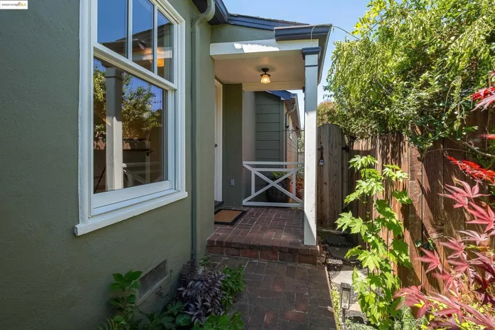 724 Santa Fe Ave, Albany, California 94706