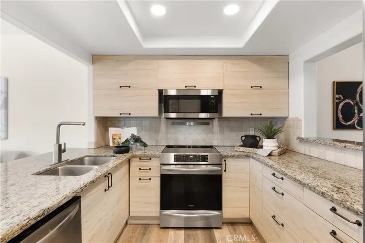 740 S Crown Pointe Drive, Anaheim Hills, California 92807