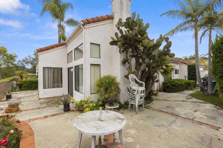 12156 Sand Trap Row, San Diego, California 92128