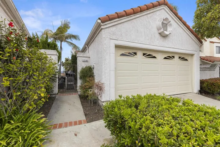 12156 Sand Trap Row, San Diego, California 92128