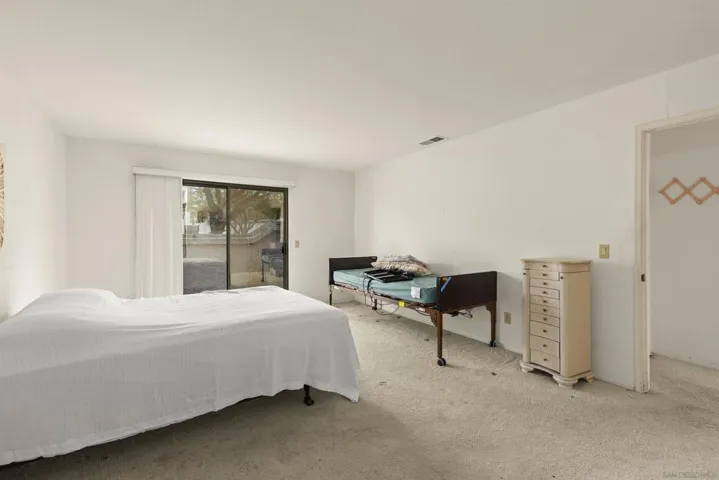 12156 Sand Trap Row, San Diego, California 92128