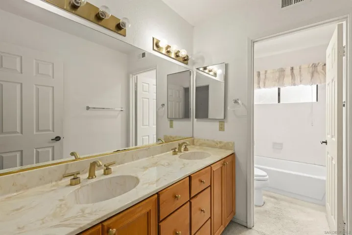 12156 Sand Trap Row, San Diego, California 92128