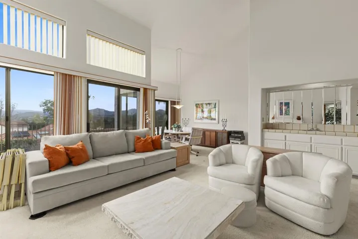 12156 Sand Trap Row, San Diego, California 92128