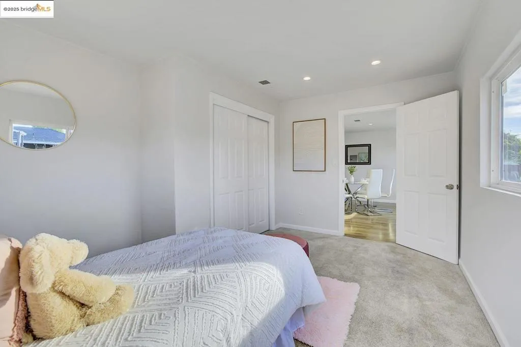 215 Isleton Ave, Oakland, California 94603 home-pic-22