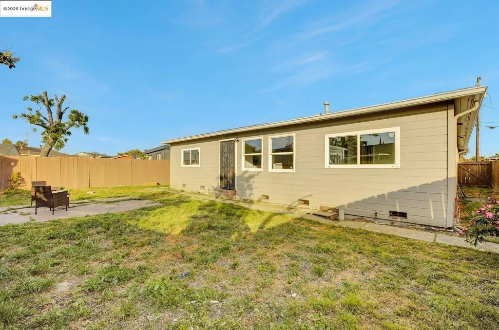 215 Isleton Ave, Oakland, California 94603 home-pic-39
