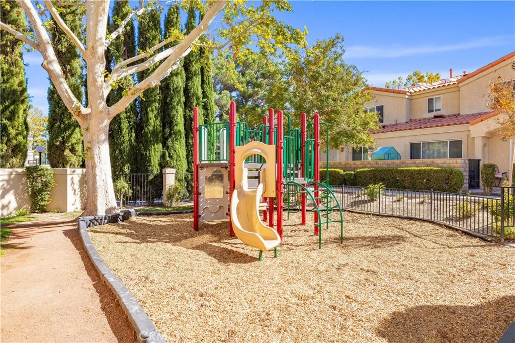 43413 30th Street W 3, Lancaster, California 93536 home-pic-32