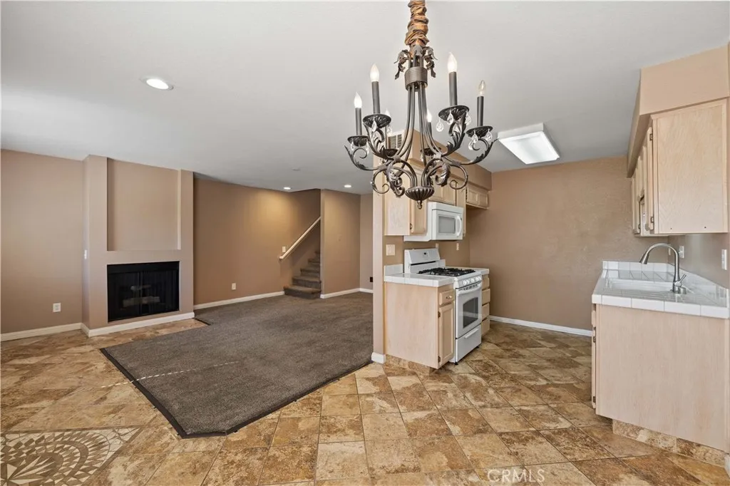 43413 30th Street W 3, Lancaster, California 93536 home-pic-12