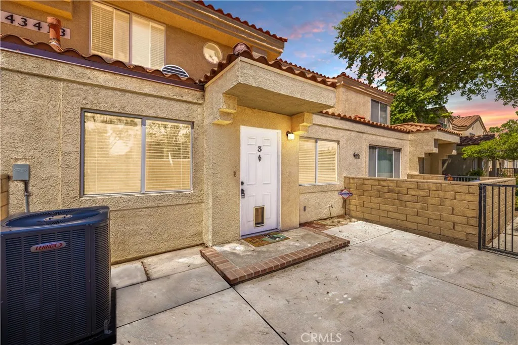 43413 30th Street W 3, Lancaster, California 93536 home-pic-0