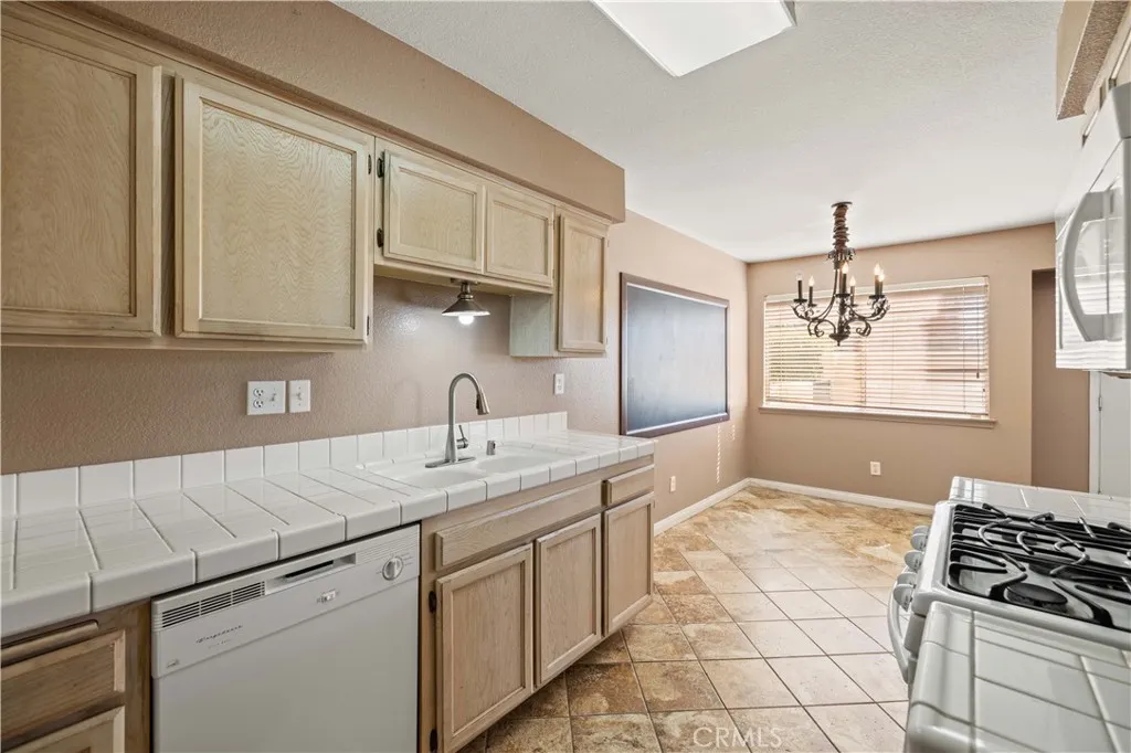 43413 30th Street W 3, Lancaster, California 93536 home-pic-13