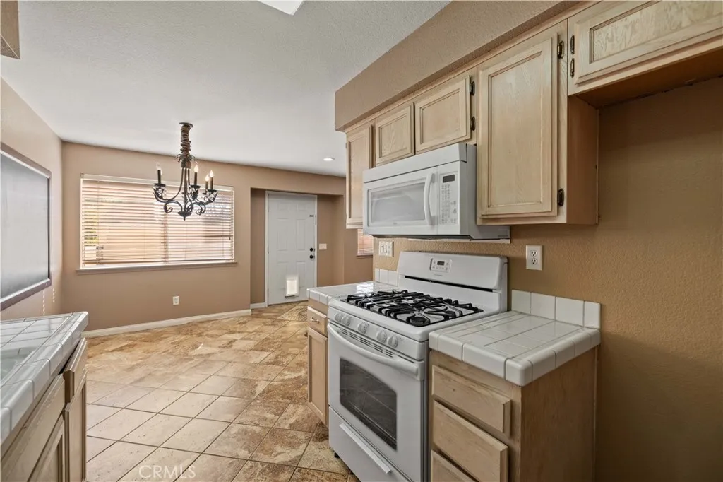 43413 30th Street W 3, Lancaster, California 93536 home-pic-14