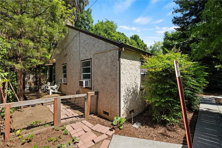 1001 Salem Street, Chico, California 95928
