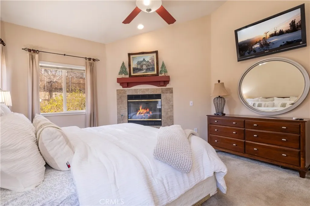 337 Pine Lane, Big Bear City, California 92314 home-pic-35