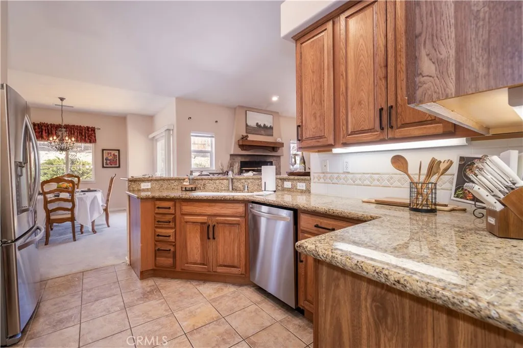 337 Pine Lane, Big Bear City, California 92314 home-pic-22