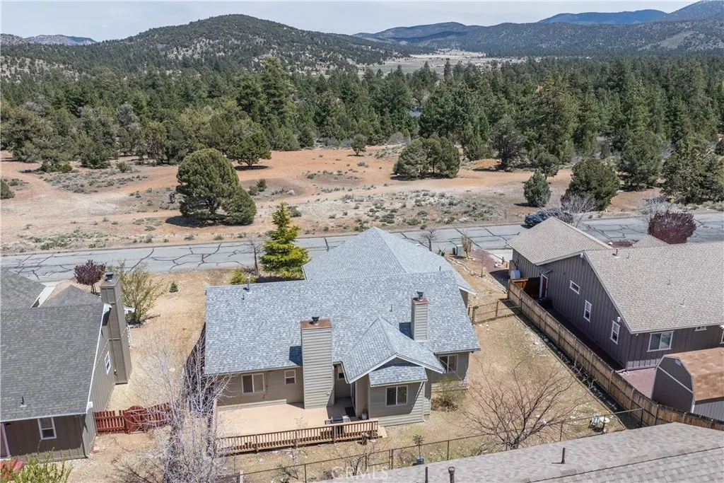 337 Pine Lane, Big Bear City, California 92314 home-pic-6