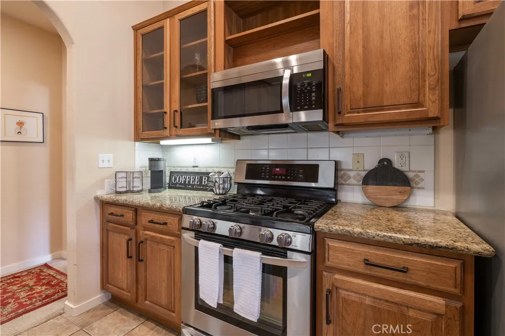 337 Pine Lane, Big Bear City, California 92314 home-pic-24