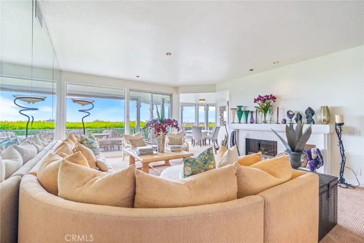 35 Northampton Court 118, Newport Beach, California 92660