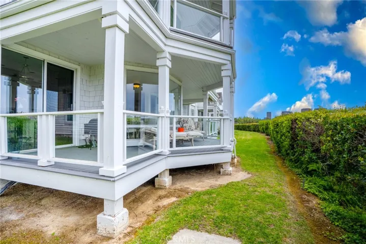 35 Northampton Court 118, Newport Beach, California 92660
