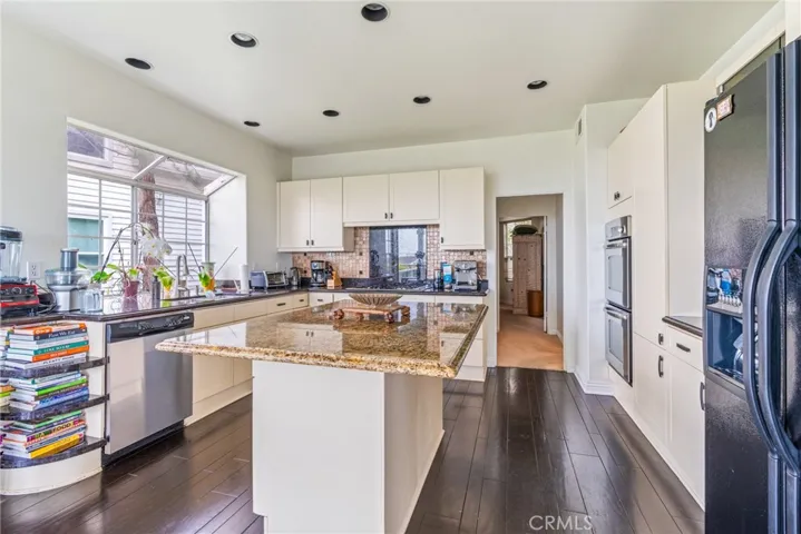 35 Northampton Court 118, Newport Beach, California 92660