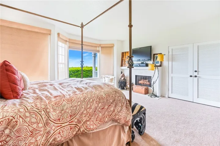 35 Northampton Court 118, Newport Beach, California 92660
