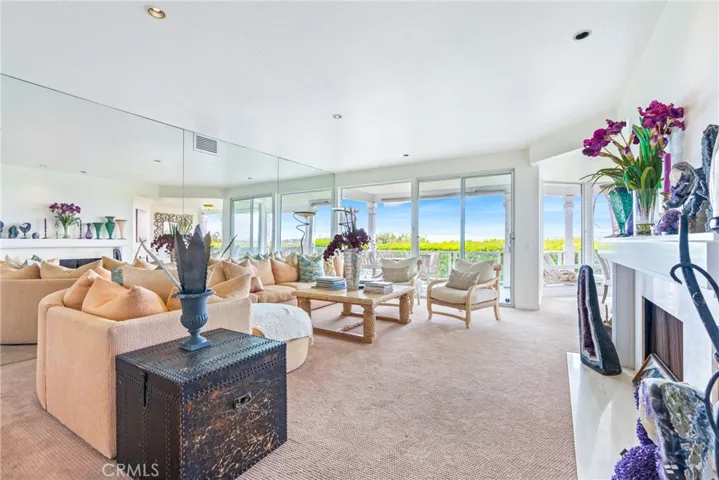 35 Northampton Court 118, Newport Beach, California 92660