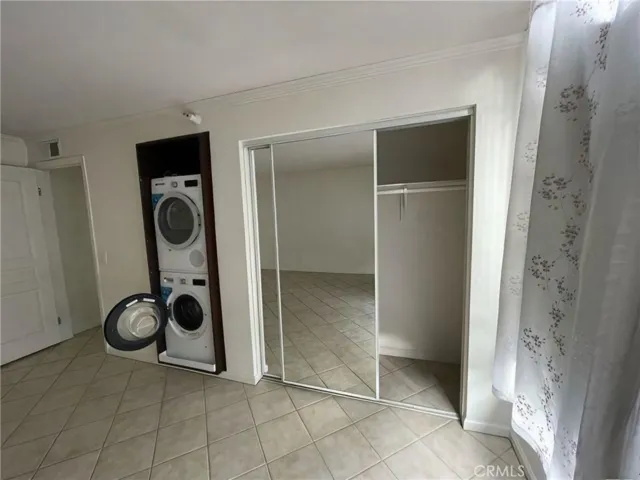 7320 Hawthorn Avenue 222, Los Angeles, California 90046