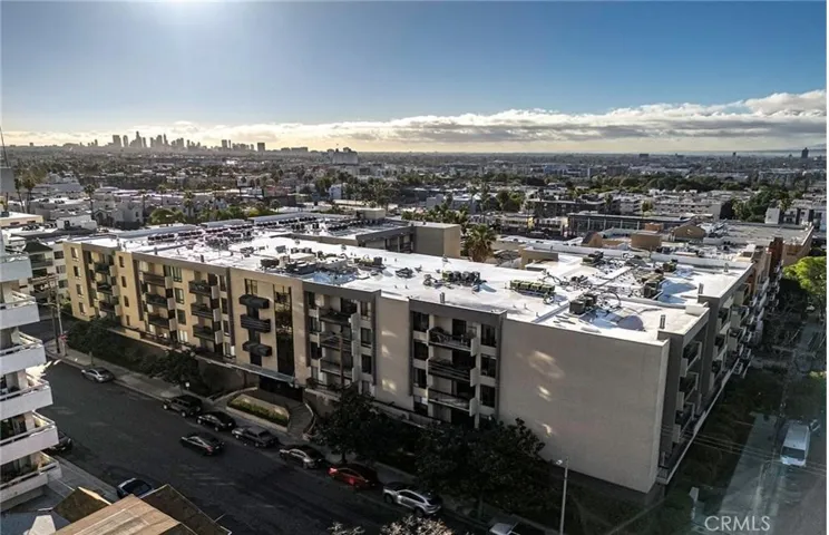 7320 Hawthorn Avenue 222, Los Angeles, California 90046