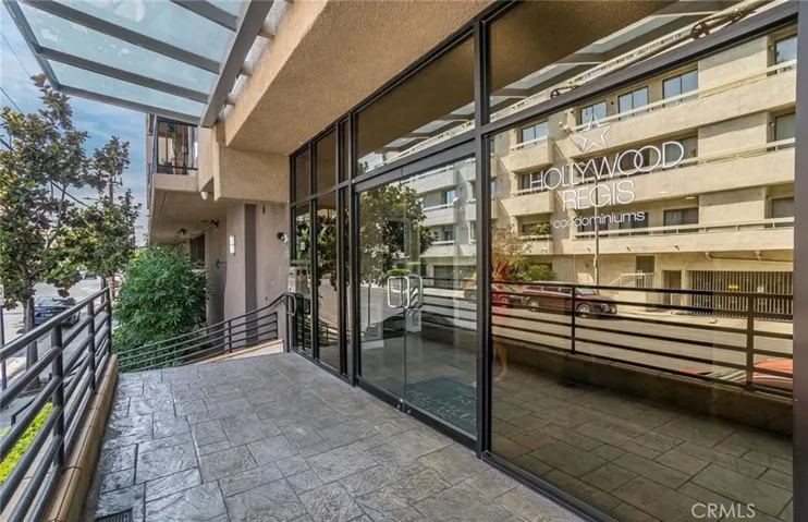 7320 Hawthorn Avenue 222, Los Angeles, California 90046