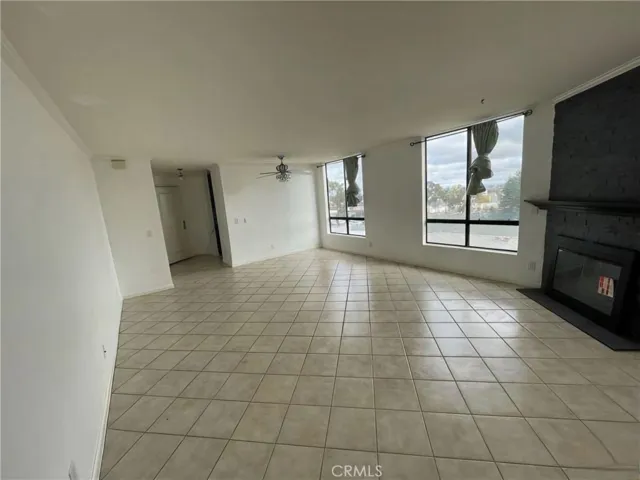 7320 Hawthorn Avenue 222, Los Angeles, California 90046