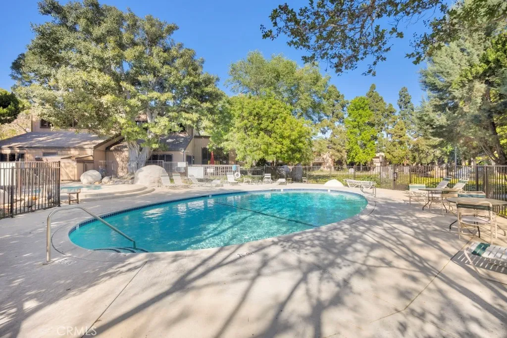 7890 E Spring Street 2f, Long Beach, California 90815 home-pic-23
