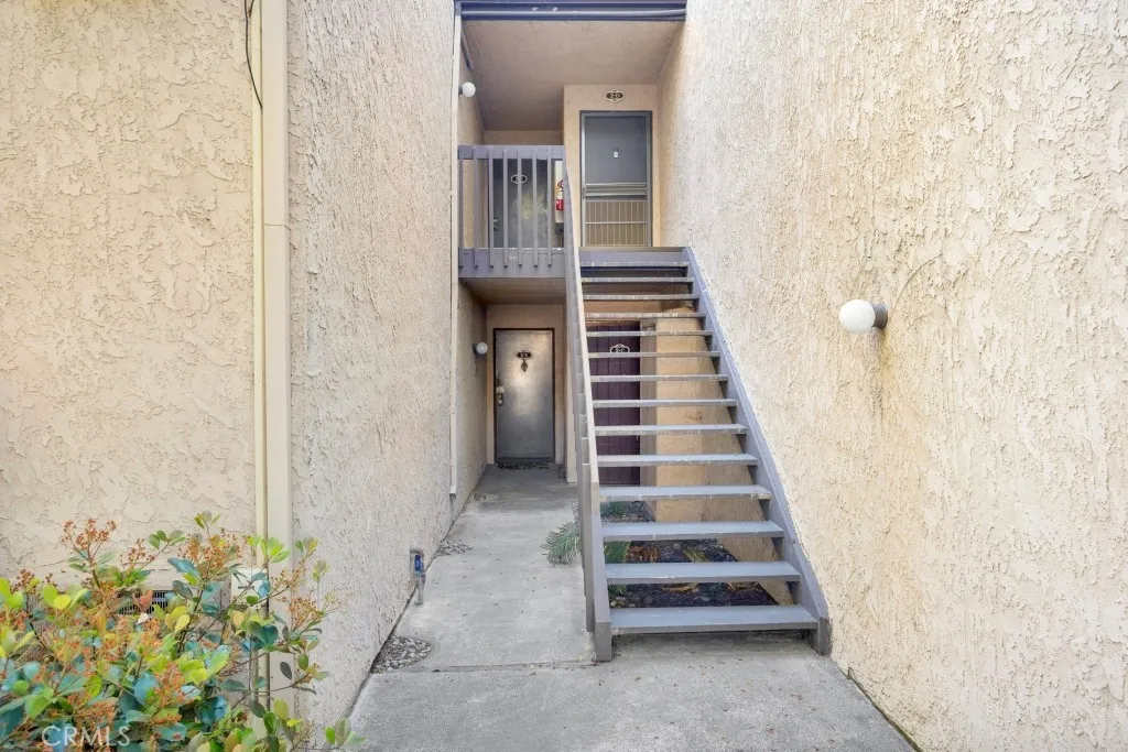 7890 E Spring Street 2f, Long Beach, California 90815 home-pic-50