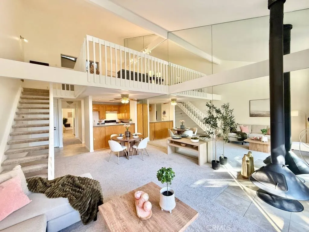 7890 E Spring Street 2f, Long Beach, California 90815 home-pic-7