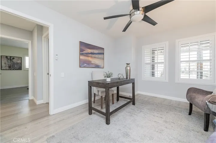 Wonderful natural lighting in the 2nd bedroom