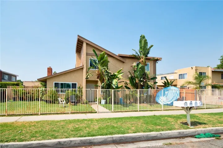 1074 N Willow Avenue, Rialto, California 92376