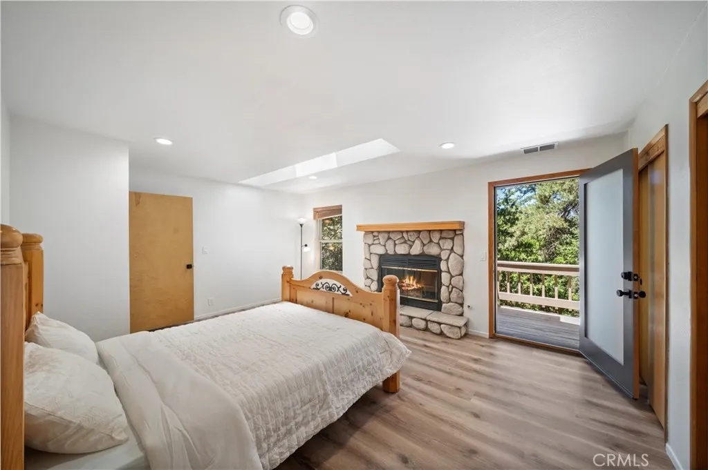 574 Mill Court, Lake Arrowhead, California 92352 home-pic-15